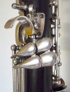 Bass clarinet: Special keys for 4 lowest tones to C